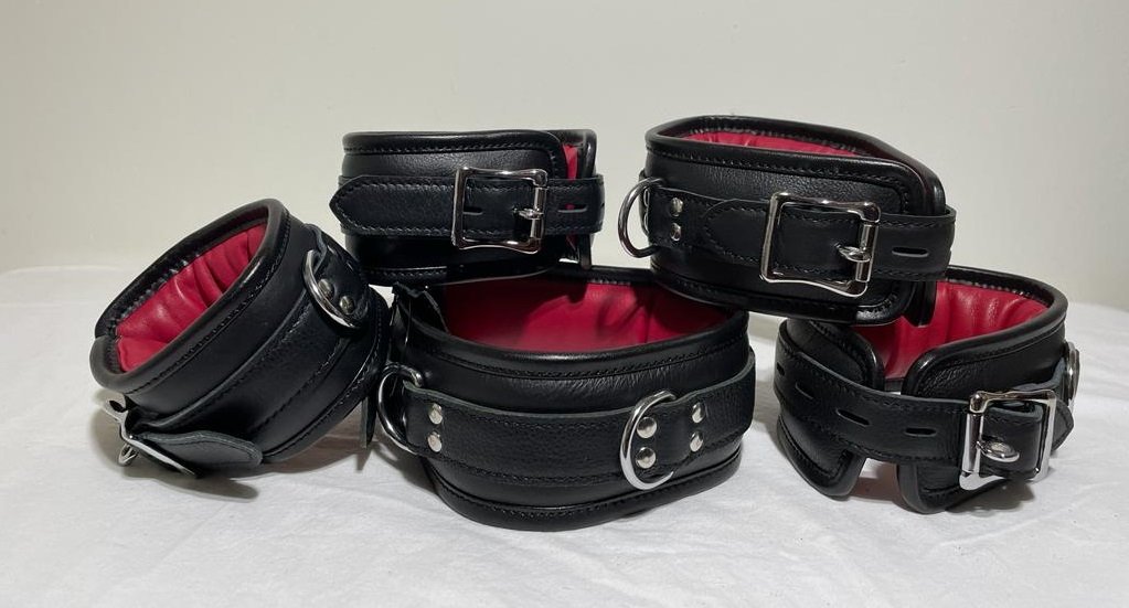 Boeienset - Pols - Enkel - Collar - Leer - Zwart - Rood