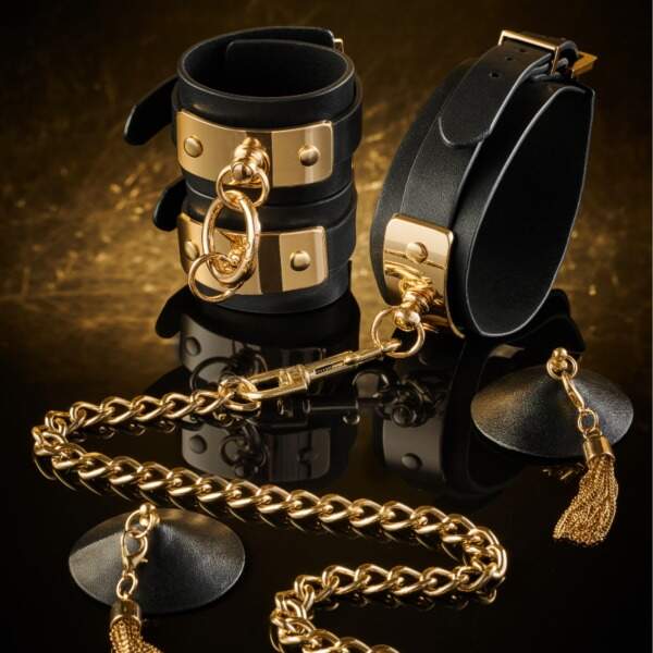 Kinky Diva - Vegas Sinners - Zwarte PU-leren Collar met O-ring en Gouden Leash - Afbeelding 4