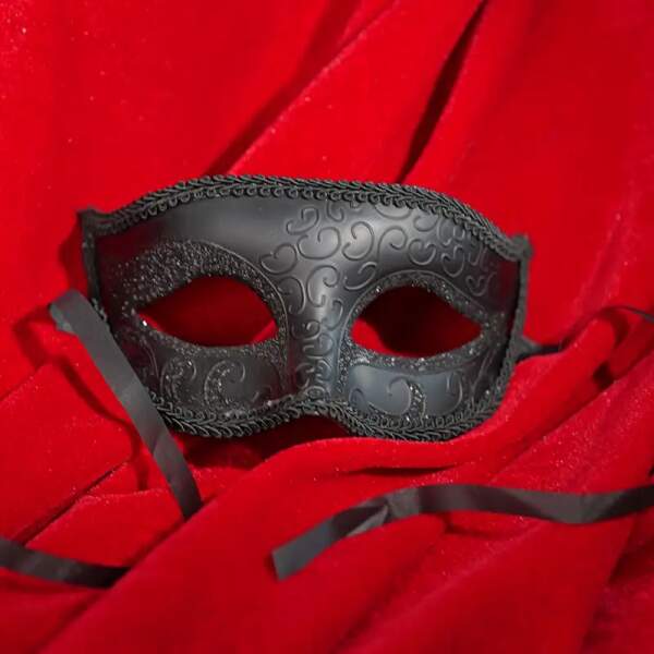 Cape Specialist - Masker - met Glitter - Zwart