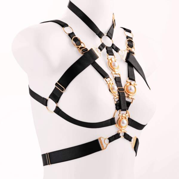 Kinky Diva - Decadence - Pompeia II - Open Bra Cross Over - Parels - Gouden Details - Harnas - Verstelbaar - Zwart - Afbeelding 6
